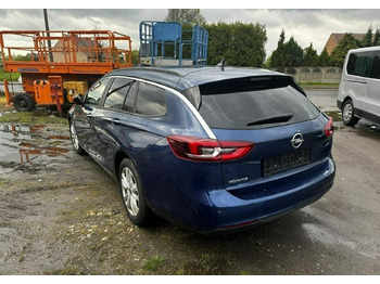 Легковой автомобиль OPEL