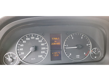 Легковой автомобиль Mercedes-Benz A-Klasse 180 A 180 CDI AVANTGARDE: фото 3 Легковой автомобиль Mercedes-Benz A-Klasse 180 A 180 CDI AVANTGARDE: фото 3