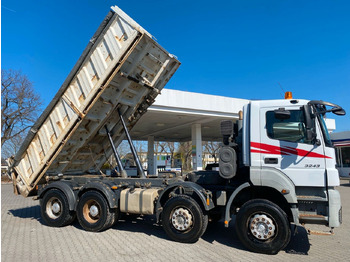 Самосвал MERCEDES-BENZ Axor 3243