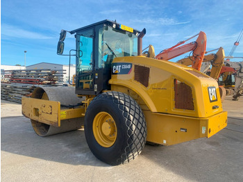 Каток CATERPILLAR CS64B