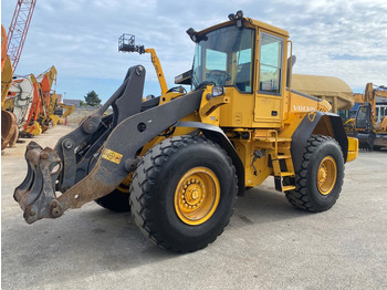 Колёсный погрузчик VOLVO L90