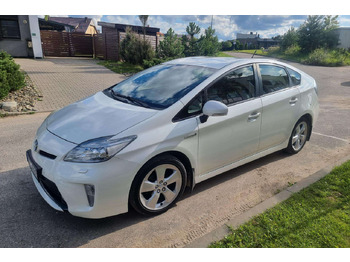 Седан Toyota Corolla: фото 5