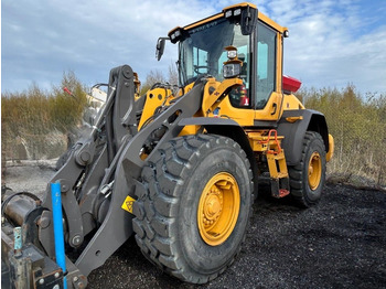 Колёсный погрузчик VOLVO L90H