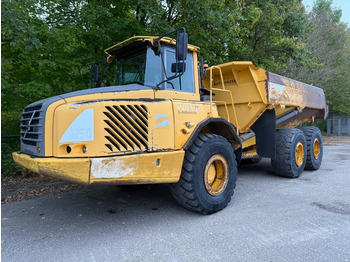 Сочленённый самосвал VOLVO A25D