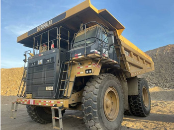 Карьерный самосвал CATERPILLAR 777