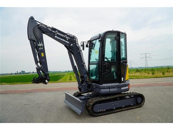 Мини-экскаватор Eurotrac HE26-SR: фото 2