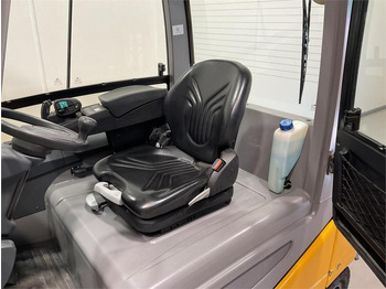 Электропогрузчик Jungheinrich EFG 425: фото 5 Электропогрузчик Jungheinrich EFG 425: фото 5