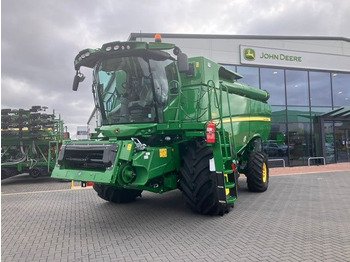 Зерноуборочный комбайн JOHN DEERE S Series