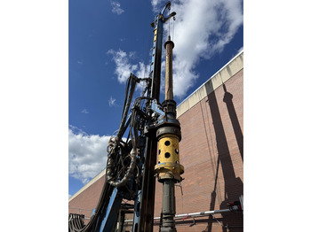 Буровая машина BAUER