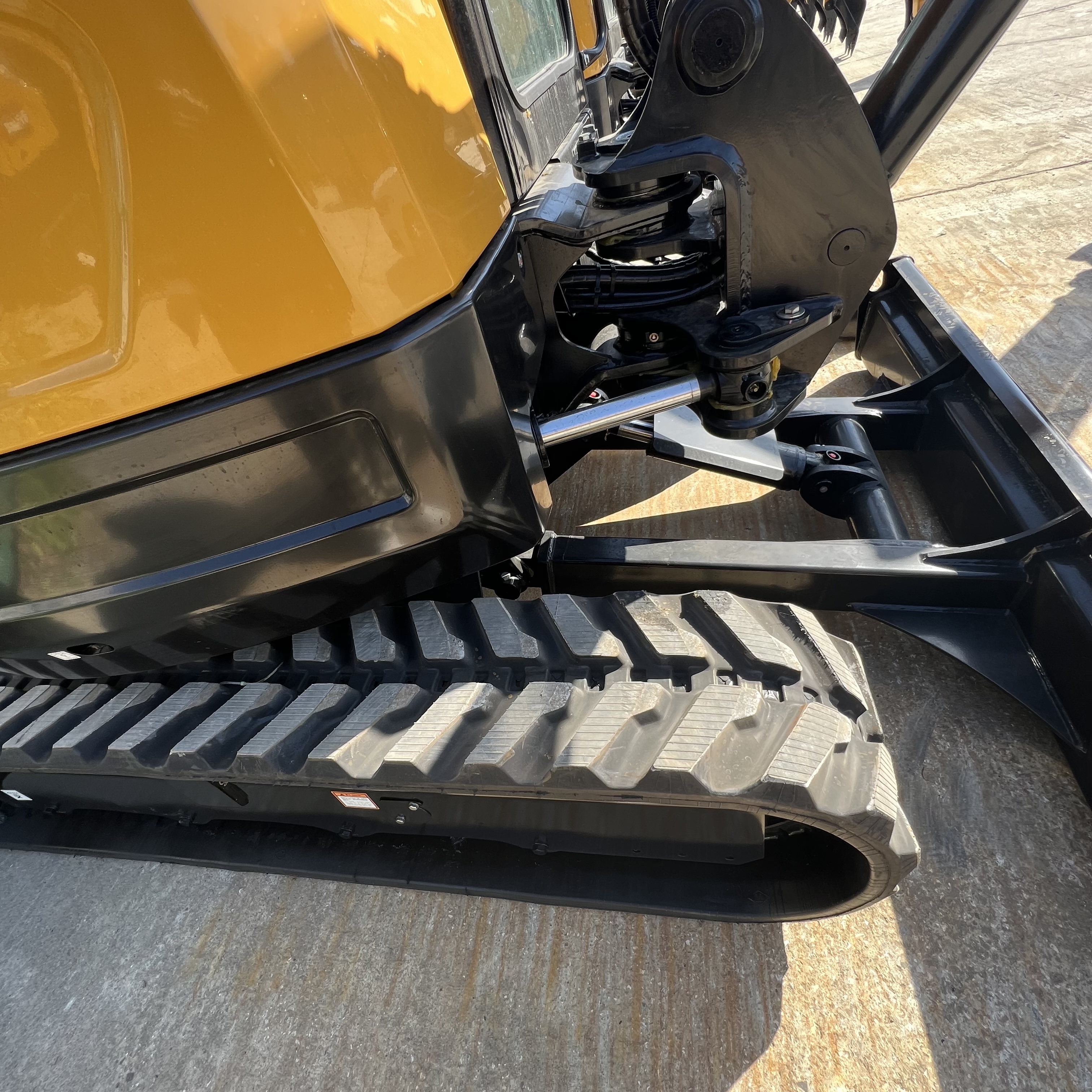 Новый Мини-экскаватор SANY SY35U: фото 4 Новый Мини-экскаватор SANY SY35U: фото 4