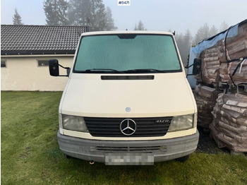 Малотоннажный бортовой грузовик 1996 Mercedes 412D Flatbed truck w/ Rear-mounted crane.: фото 2 Малотоннажный бортовой грузовик 1996 Mercedes 412D Flatbed truck w/ Rear-mounted crane.: фото 2