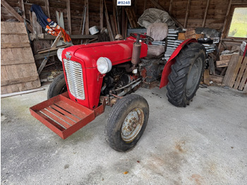 Трактор MASSEY FERGUSON
