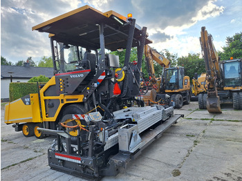 Асфальтоукладчик VOLVO