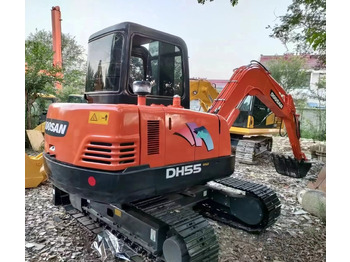 Мини-экскаватор DOOSAN DH55