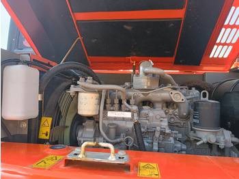 HITACHI ZX75 в лизинг HITACHI ZX75: фото 5