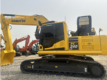 Гусеничный экскаватор KOMATSU PC240LC-8