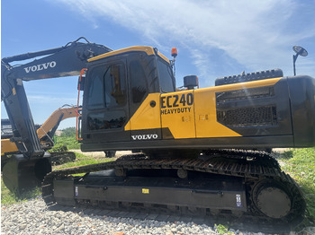 Гусеничный экскаватор VOLVO EC240