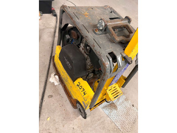 : фото в шапке страницы