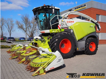Кормоуборочный комбайн CLAAS Jaguar 950