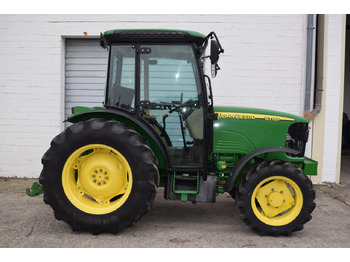 Трактор JOHN DEERE
