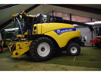 Зерноуборочный комбайн NEW HOLLAND CR9090