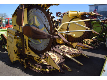 Жатка кукурузная NEW HOLLAND