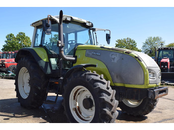 Трактор VALTRA T120