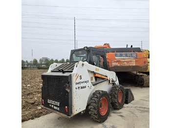 Мини-погрузчик с бортовым поворотом Bobcat S16: фото 3