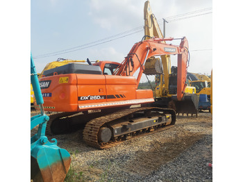 Гусеничный экскаватор Doosan DX260LC: фото 4