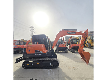 Гусеничный экскаватор DOOSAN DX60