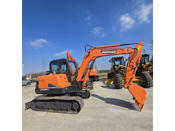 Мини-экскаватор Doosan DX60: фото 3