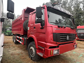 Грузовик SINOTRUK HOWO: фото 2
