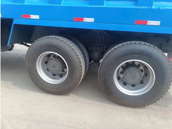 Самосвал SINOTRUK HOWO