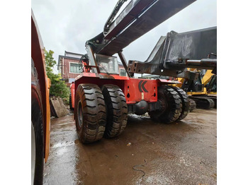 Внедорожный погрузчик KALMAR DRF450-60S5: фото 4 Внедорожный погрузчик KALMAR DRF450-60S5: фото 4