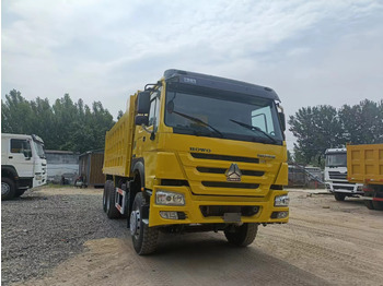 Самосвал SINOTRUK HOWO