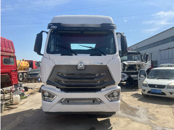 SINOTRUK HOWO trailer head в лизинг SINOTRUK HOWO trailer head: фото 2