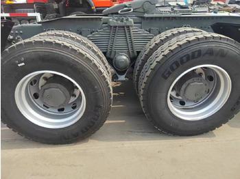 Sinotruk Howo 420 в лизинг Sinotruk Howo 420: фото 2