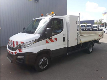 Малотоннажный самосвал IVECO Daily 35c14