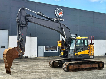 Гусеничный экскаватор VOLVO ECR235DL