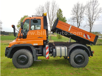 Самосвал UNIMOG U400