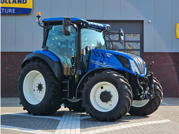 Трактор NEW HOLLAND T5