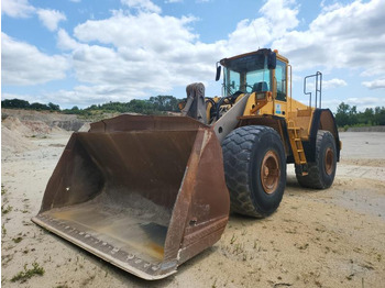 Колёсный погрузчик VOLVO L150E