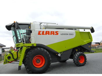 Зерноуборочный комбайн CLAAS Lexion