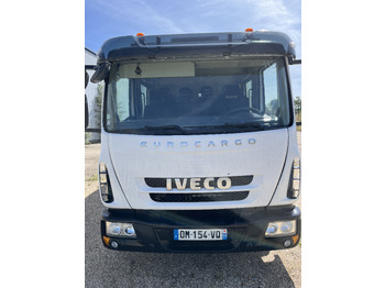 Грузовик с закрытым кузовом Iveco Eurocargo 100E22 caisse double cabine 7 places: фото 2