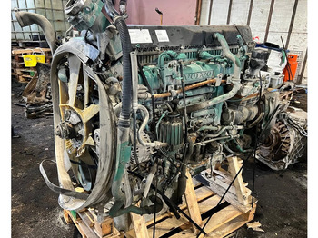 : фото в шапке страницы