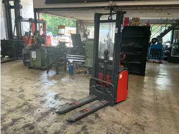 Вилочный погрузчик LINDE L14
