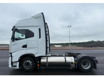 Тягач Iveco S-Way 460 4x2 LNG / LBG: фото 2