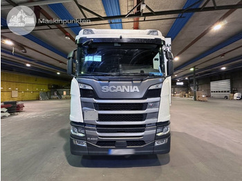 Грузовик с закрытым кузовом Scania R 450: фото 3
