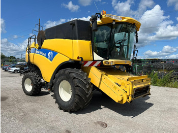Зерноуборочный комбайн NEW HOLLAND CX series
