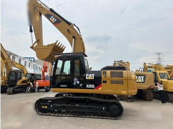 Гусеничный экскаватор CATERPILLAR 325D